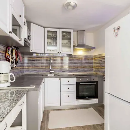 In Risika/insel Krk 36899 Holiday home *